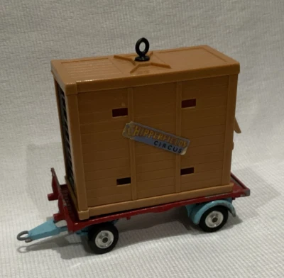 CORGI - CHIPPERFIELDS ELEPHANT CAGE ON TRAILER - ORIGINAL FROM GIFT SET NO. 19 - Image 1 of 4