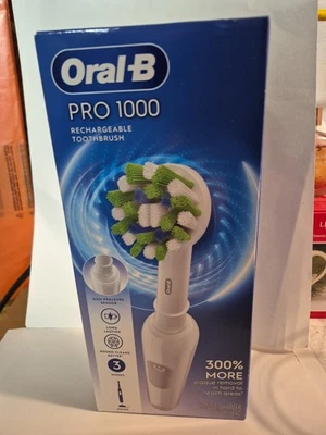 Новый и запечатанный! Oral-B Pro 1000 глубокой очистки действие аккумуляторная зубная щетка новый в коробке! - Изображение 1 из 4