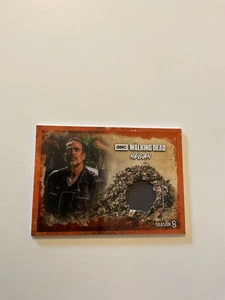 2018 Walking Dead Season 8 Part 1 Costume Relic Negan RUST #/99 - Picture 1 of 2