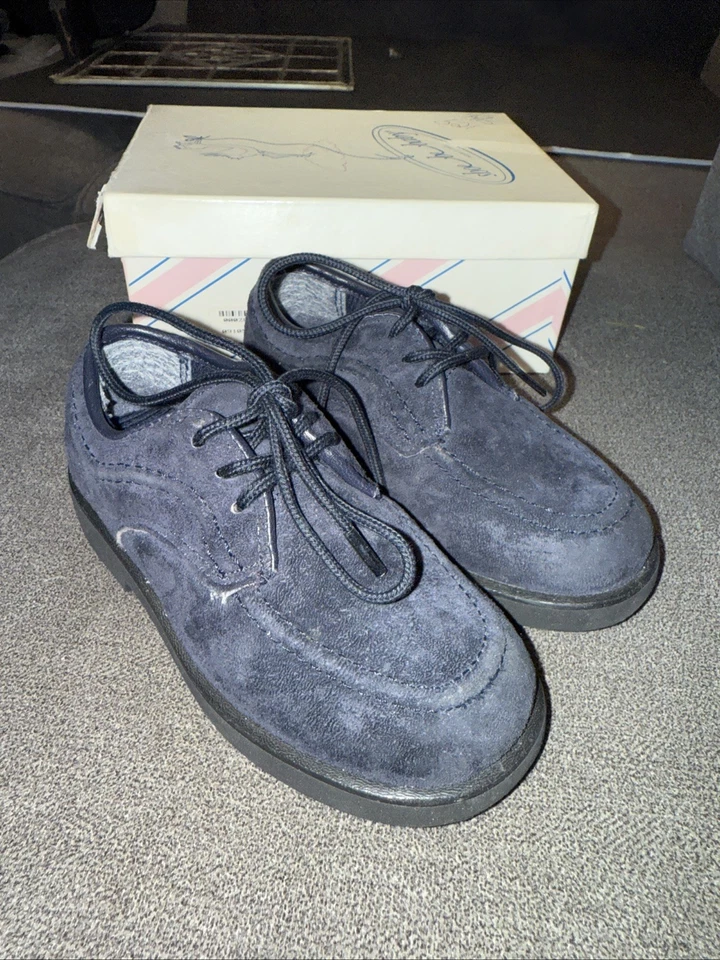 Zapatos de vestir de gamuza azul para niños pequeños talla 6 1/2 W Hush Puppies Nordstrom Foto 1 de 4