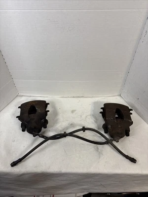 1999 - 2005 VW JETTA OEM LEFT AND RIGHT FRONT BRAKE CALIPERS GOOD PADS JET1 - Image 1 of 4