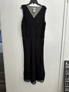 Laura Ashley 100% Silk Dress Black Dress Midi Sz 10 Sleeveless Fitted V neck - Picture 1 of 7