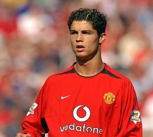 Maglia MANCHESTER UNITED 2003 CRISTIANO RONALDO 7 CR7 First Match Debut - Imagen 1 de 16