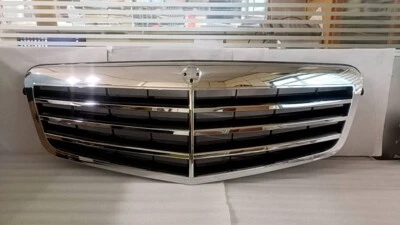 2010 11 12 13 for Mercedes E63AMG E350 E400 E550 W212 Black Grille Chrome Frame - Image 1 of 4
