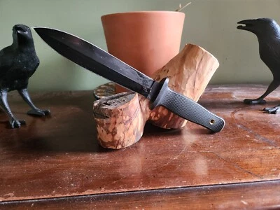  COLD STEEL USA CARBON V PEACE KEEPER I TACTICAL COMBAT DAGGER   LYNN THOMPSON  - Image 1 of 4