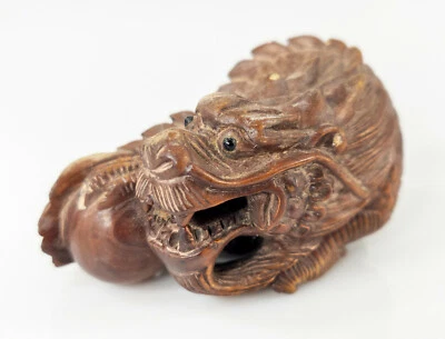 Antiguo dragón de boj tallado japonés vintage firma firmada por Netsuke Foto 1 de 4
