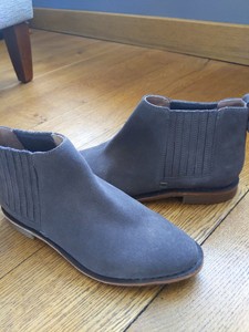 fatface grey boots