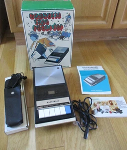 Vintage Panasonic RQ-209DAS Cassette Tape Recorder With Box, Manuals, Microphone - Picture 1 of 8