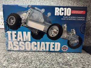TEAM ASSOCIATED #6004 1/10 RC10 Classic Clear Kit Limited Edition - Picture 1 of 4