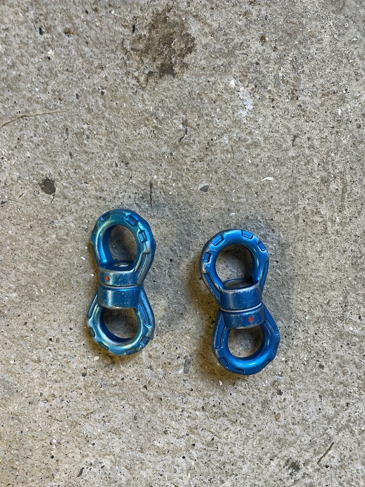 Axis Swivel x 2 - Image 1 of 1