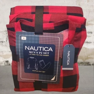 Nautica Neu mit Etikett Relaxed-Fit Buffalo kariert Waffelmuster Strickhemd & Pyjamahose Set  - Bild 1 von 3