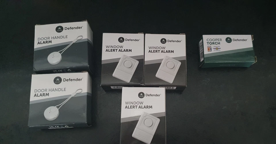 3 X Defender Battery Window Alarms, 2 Door Handle Alarms And 1 Torch Panic Alarm - Image 1 of 1