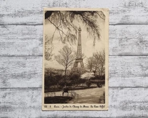 AK Paris Jardin Champ Mars Tour Eiffel Mann Ansichtskarte Feldpost Vintage alt - Bild 1 von 2