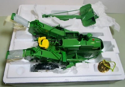 John Deere 4020 Tractor With 237 Picker Precision Classic # 14 (NIB) - Image 1 of 4