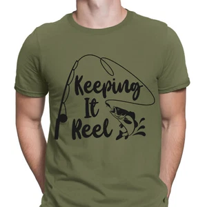 Camiseta de pesca Keeping It carrete divertida pesca de peces novedad para hombre #F#D - Imagen 1 de 3