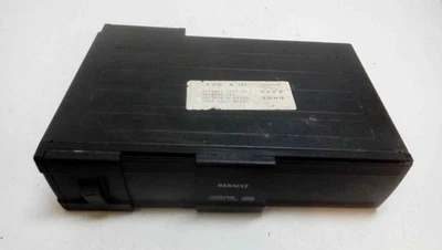RENAULT GRAND SCÉNIC II JM0/1 CD Changer 8200002589 1.90 Diesel 2005 28627444 - Image 1 of 4
