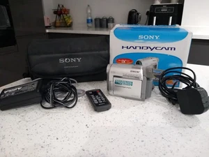 Sony Handycam DCR-HC18E Handheld MiniDV Camcorder silber getestet NACHTHEISS - Bild 1 von 3