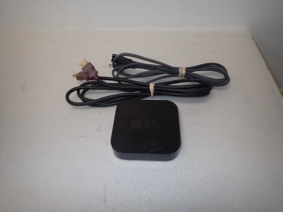 Apple TV 3rd Generation 8GB HD Media Streamer A1469 NO REMOTE - Image 1 of 1