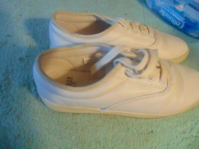 Trader Bay Womens lace up Sz 8.5 M - Image 1 of 4