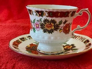 Elizabethan Fine Bone China England Cup & Saucer Vintage - Bild 1 von 12