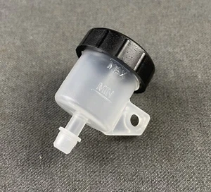 TANQUE DE ACEITE DE FRENO TRASERO APRILIA MX 125 SUPERMOTARD 2004-2006 NUEVO GENUINO AP8133873 - Imagen 1 de 3