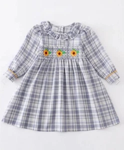 Girls Blue Plaid Sunflower Smocked & Embroidered Fit & Flare Dress Size 4 - Picture 1 of 3