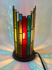 VTG Tiffany Style Accent Lamp A Rainbow of Colors. NICE!! - Picture 1 of 3