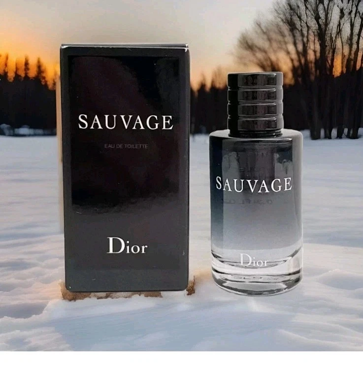 DIOR Sauvage Eau de Toilette Splash tamanho de viagem mini 0,34 oz/10 ml - Imagem 1 de 1
