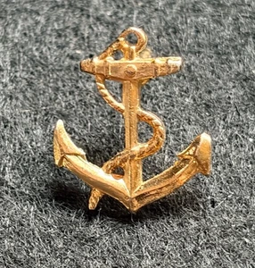 ANCHOR TIE PIN BADGE WITH BUTTON SAFETY CHAIN GOLD TONE - Picture 1 of 3