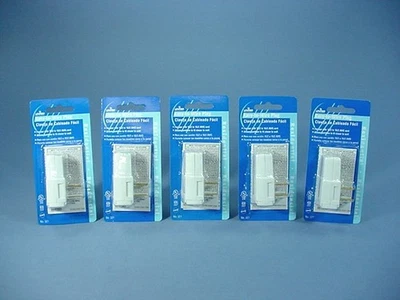 5 enchufes Leviton MONTAJE LATERAL ÁNGULO RECTO Easy-Wire 15A 1-15P no polarizados 321-W Foto 1 de 4