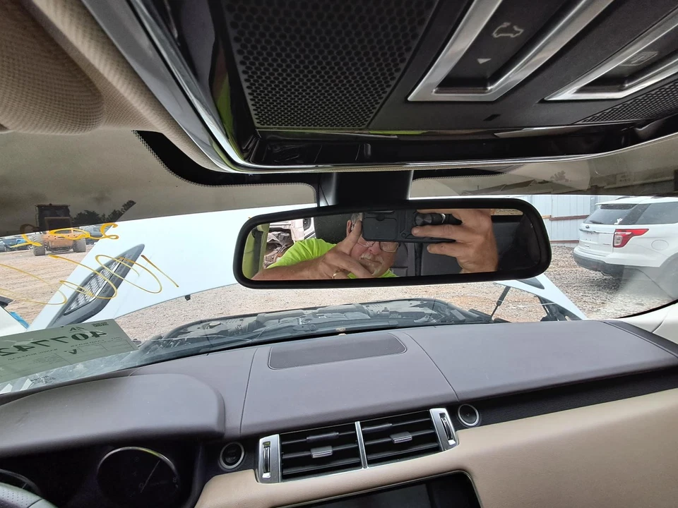 Used Front Center Interior Rear View Mirror fits: 2015 Land rover Range rover sp - Image 1 of 4