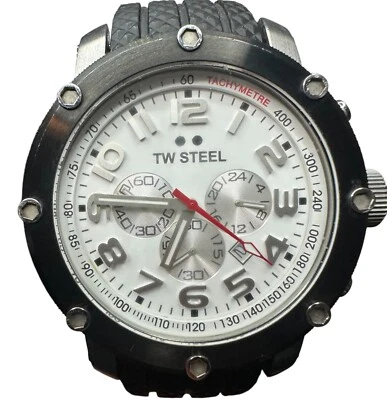 TW Steel Grandeur Tech TW84 pre-owned with Box Booklet - image 1 of 4