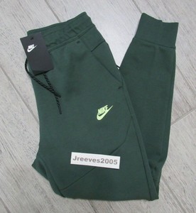 nike tech fleece vintage green
