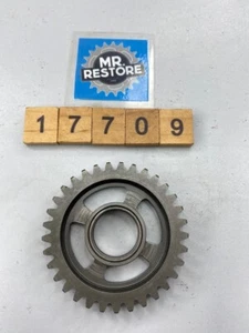 Honda XR250 1996-04 Transmission Countershaft Gear (33T) 23431-KCE-670 - Picture 1 of 3