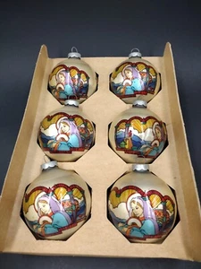 VINTAGE 6 PYRAMID MARY AND BABY JESUS SATIN SHEEN CHRISTMAS TREE ORNAMENTS - Picture 1 of 12