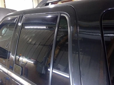 Used Rear Left Door Assembly Rear Side fits: 2015 Lincoln Navigator electric pri - Image 1 of 4