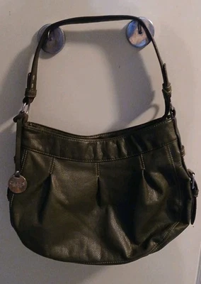 Bolso de hombro de cuero sintético Chaps bolso cartera herrajes en tono plateado verde oliva Foto 1 de 4