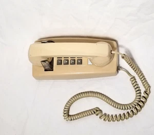 Vintage ITT Push Button Touch Tone Wall Mount Telephone Beige Great Condition - Picture 1 of 9
