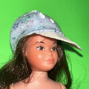 Barbie / Skipper / Stacy clothing Accessory Item : Pale Blue Floral Hat / Cap ๐ผ - Picture 1 of 4