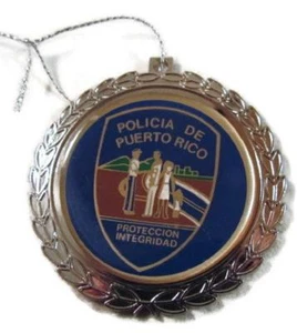 POLIZIA DI PORTO RICO ORNAMENTO DA APPENDERE METALLO ARGENTO 2,5" NUOVO - Foto 1 di 1