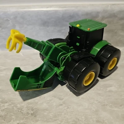 John Deere Monster Treads Tractor w/ Pop-Out Claw Green ERTL - Image 1 of 4
