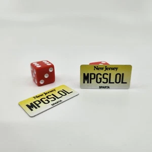 NEU TRIKOT KENNZEICHEN SET FÜR MASSSTAB 1/10 RC AUTO *CUSTOM TEXT * passt Traxxas, - Bild 1 von 1