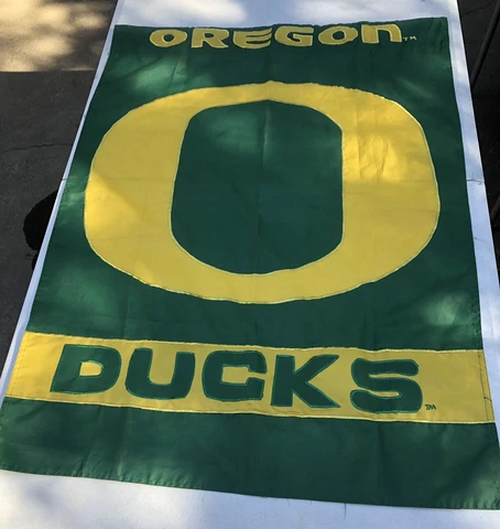 Oregon Ducks Garden Flag Double Sided 39” X  27 1/4”  University Of Oregon Cover
