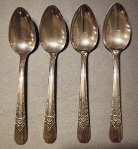 4 Piezas Vernon Plateado 1938 La Rosa 4.5" Demitasse Cuchara Café Té Sin Mono - Imagen 1 de 5