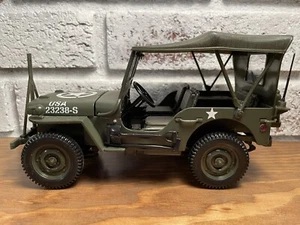 D03 RARE Die Cast US Army WWII Jeep Willys 1:18 1944 Solido Auto Art - Picture 1 of 6