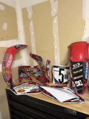 **2006-08**HONDA CRF450**KIT PLÁSTICO** Foto 1 de 4