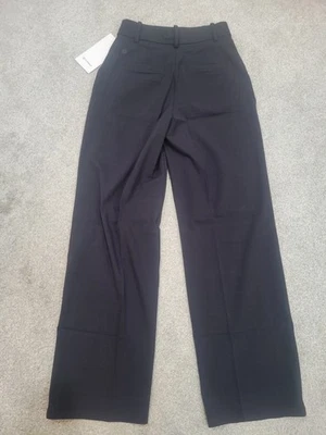 Lululemon Daydrift High-Rise Straight-Leg Trouser Short Size XS  Black  - Image 1 of 4
