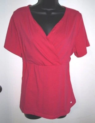 Top cruzado de manga corta rosa talla grande Curves para mujer Foto 1 de 4