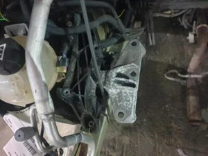 soporte motor para PEUGEOT 3008 SUV (M ) 1.2 THP PURETECH 130 131 CV 2016 - Imagen 1 de 1
