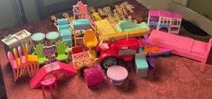 Barbie Puppenzubehör Konvolut mit Simba-Toys Puppen - Bild 1 von 23